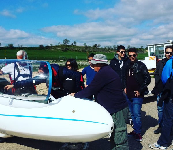 Vuelo a vela para universitarios