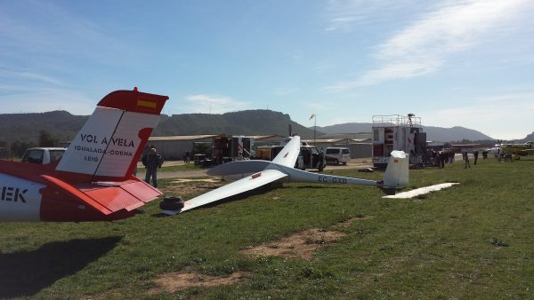 «Divendres» en el aeródromo